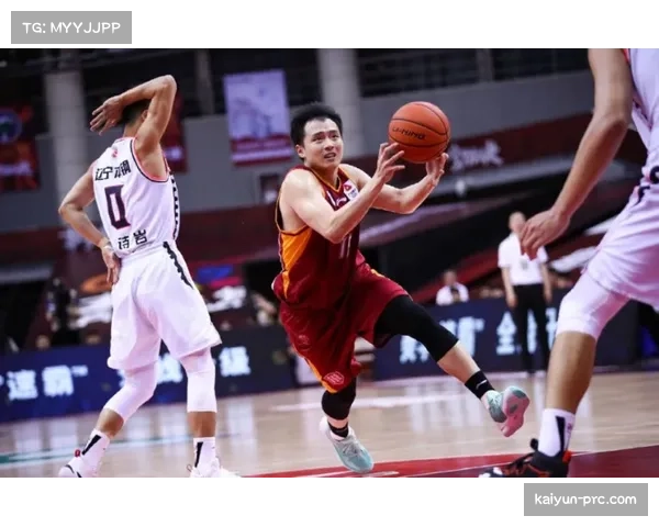 包装工防守组失分控制出色，但进攻支援不足难求一胜